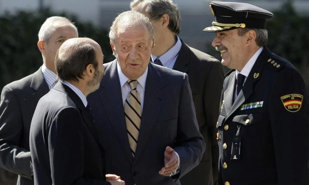 Ισπανία: Ο Χουάν Κάρλος έκανε ενέσεις με θηλυκές ορμόνες γιατί ήταν… υπερδραστήριος!